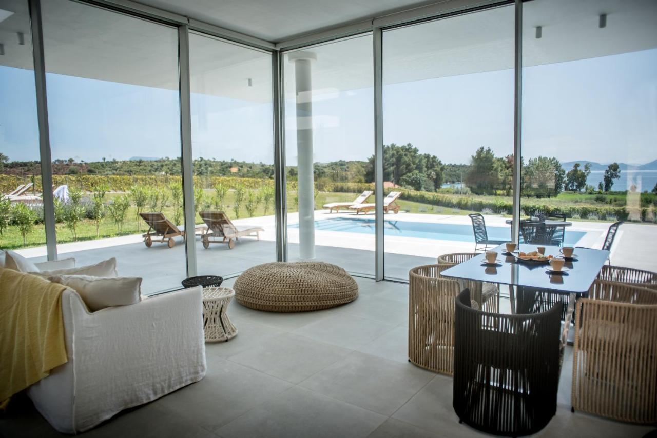 Varko Luxury Suites Paleros Eksteriør bilde