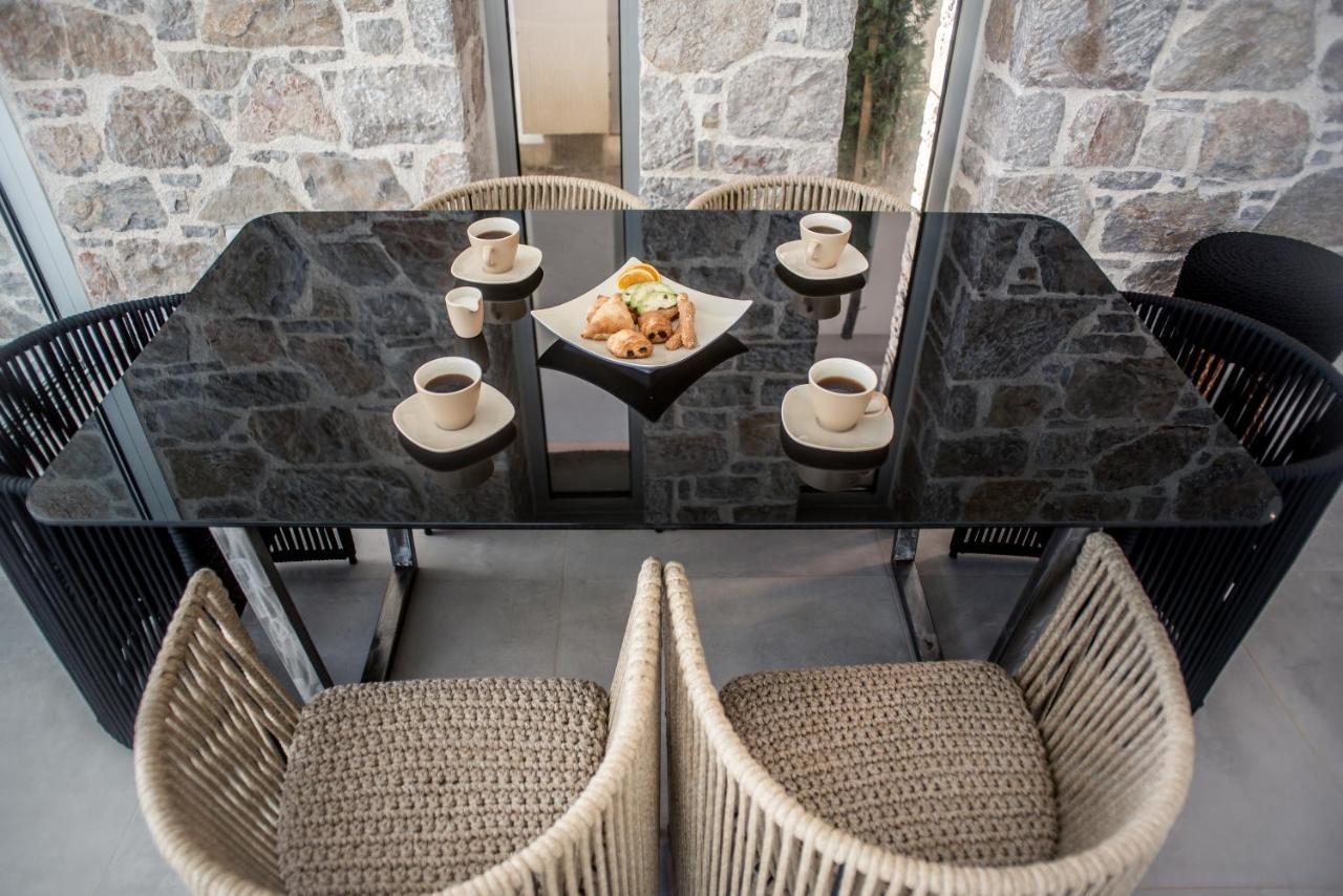 Varko Luxury Suites Paleros Eksteriør bilde