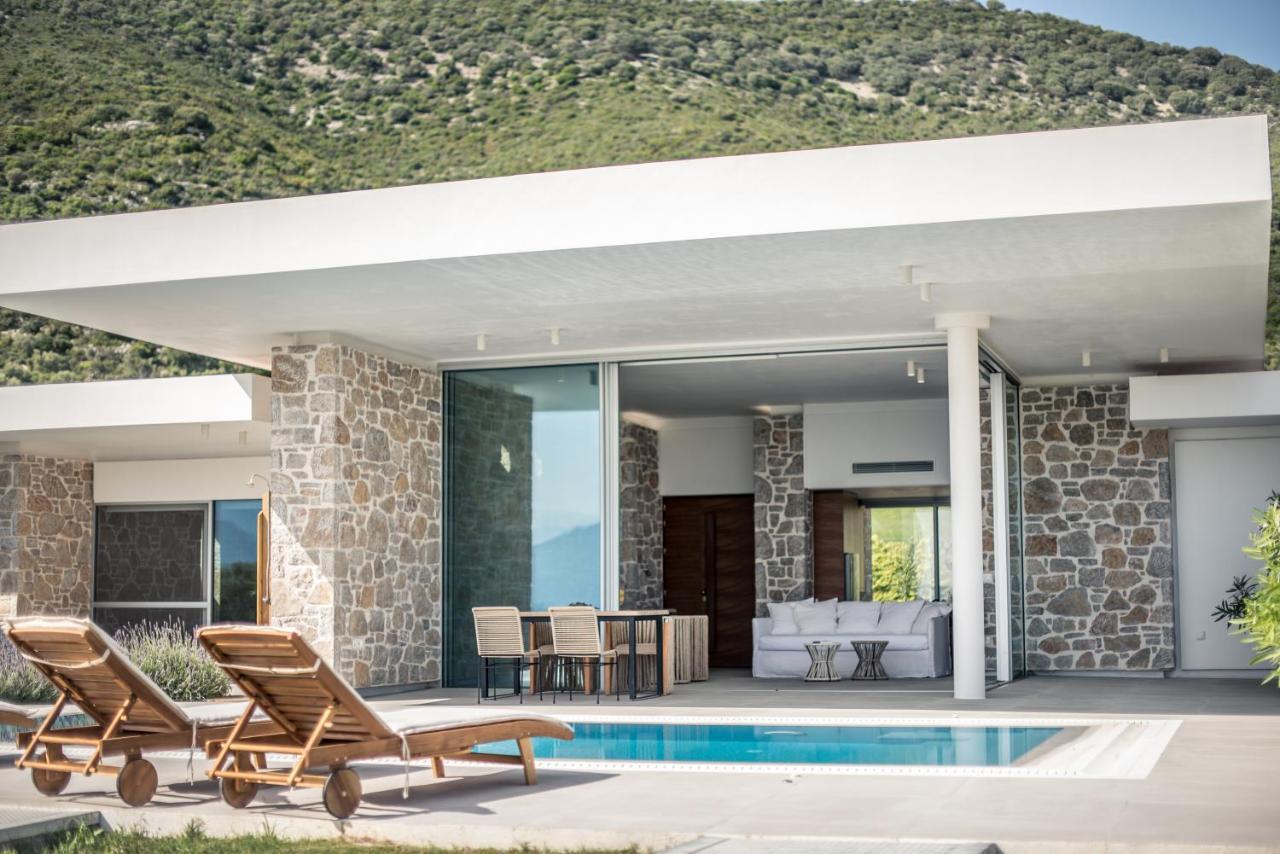 Varko Luxury Suites Paleros Eksteriør bilde